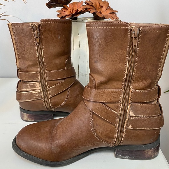 Brown Guess Boots - Picture 4 of 4